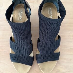 Alfani Women's Step 'N Flex Dress Wedge Sandal size 9